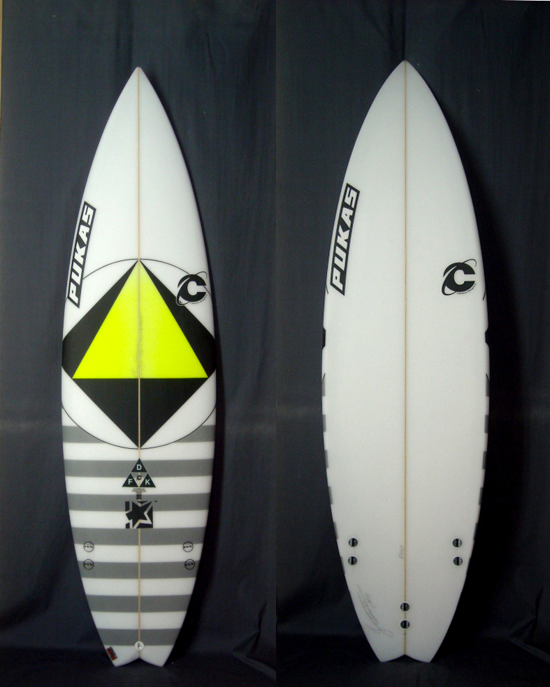 PUKASカラーデザイン：プーカスのサーフボード